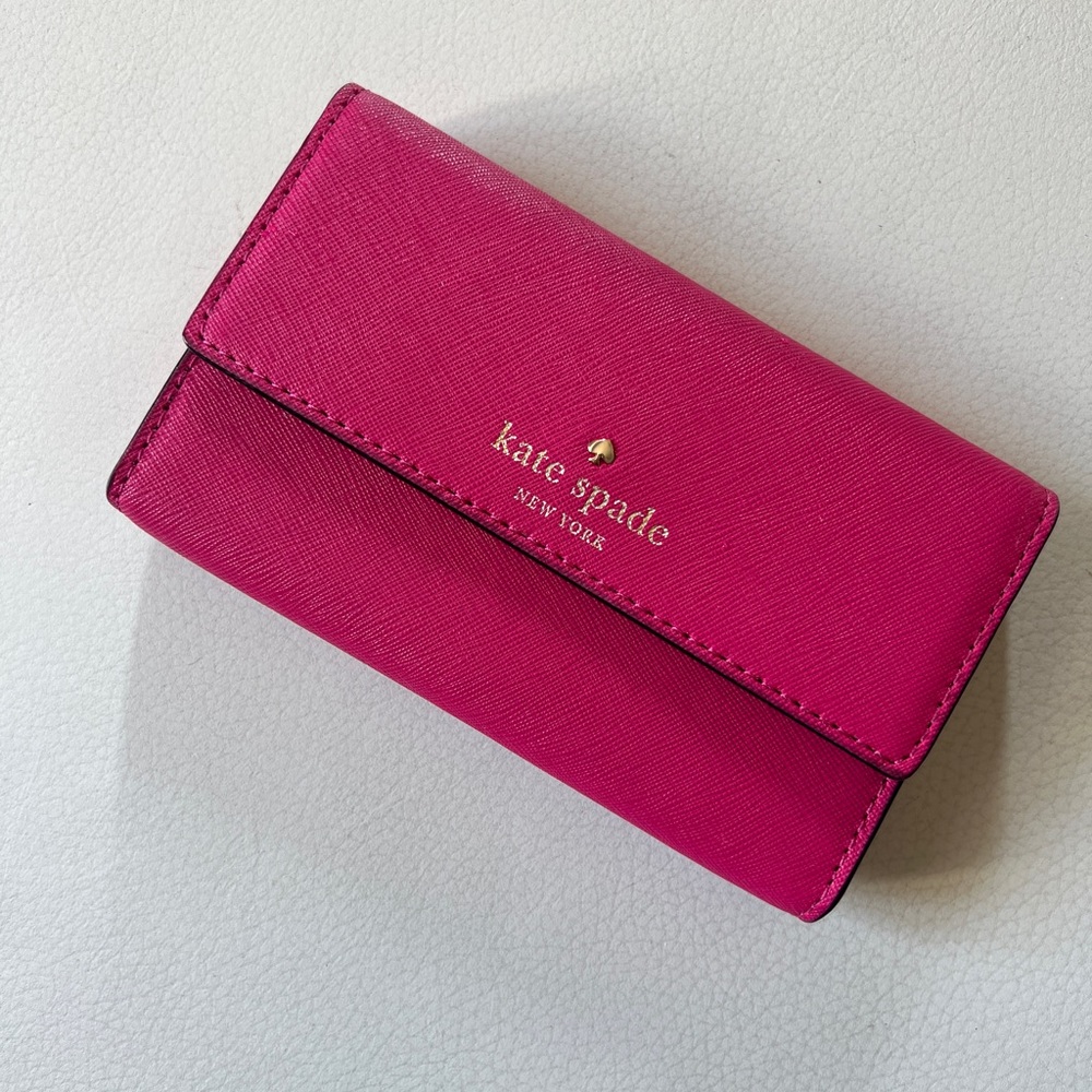 Brand new Kate Spade wallet phone case makeup pocket